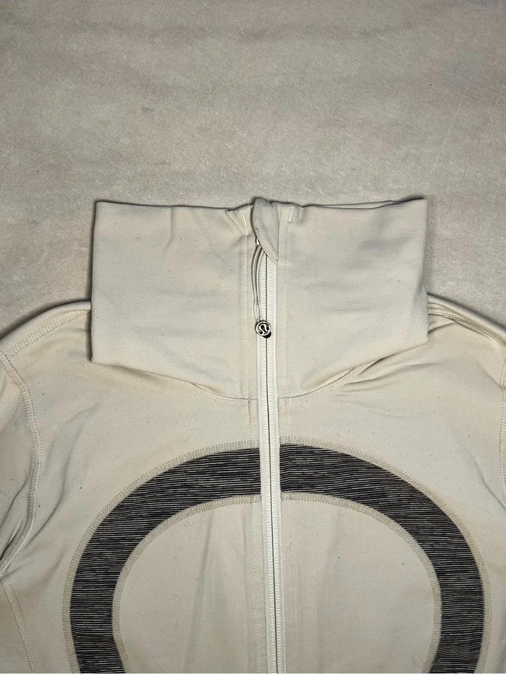 Lululemon Define Athletic Full Zip Jacket Stucco Beige Grey Women's Size 8